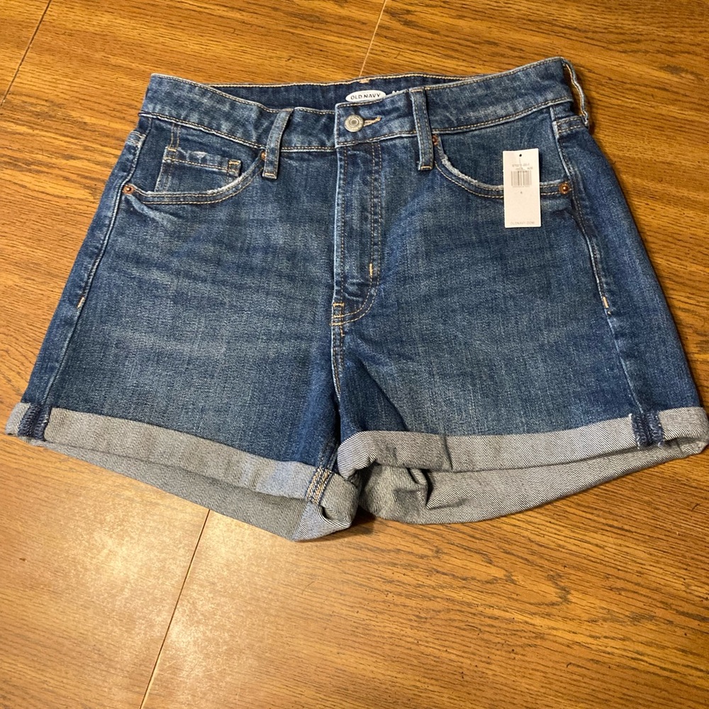 Old Navy Women’s Jean Shorts - Picture 2 of 5